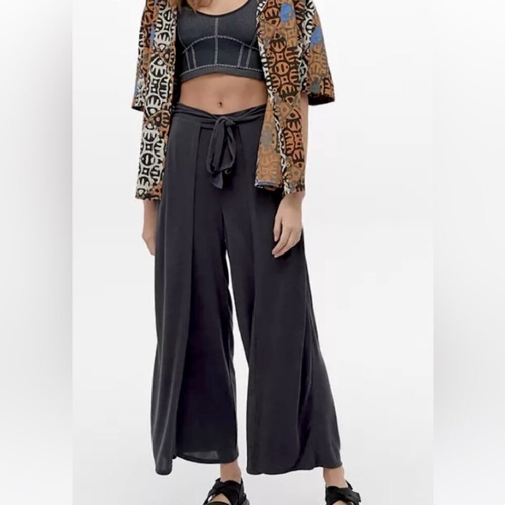 🌟UO Urban Outfitters Cupro Split-Leg Wrap black skirt Pant xs coulotte wide leg